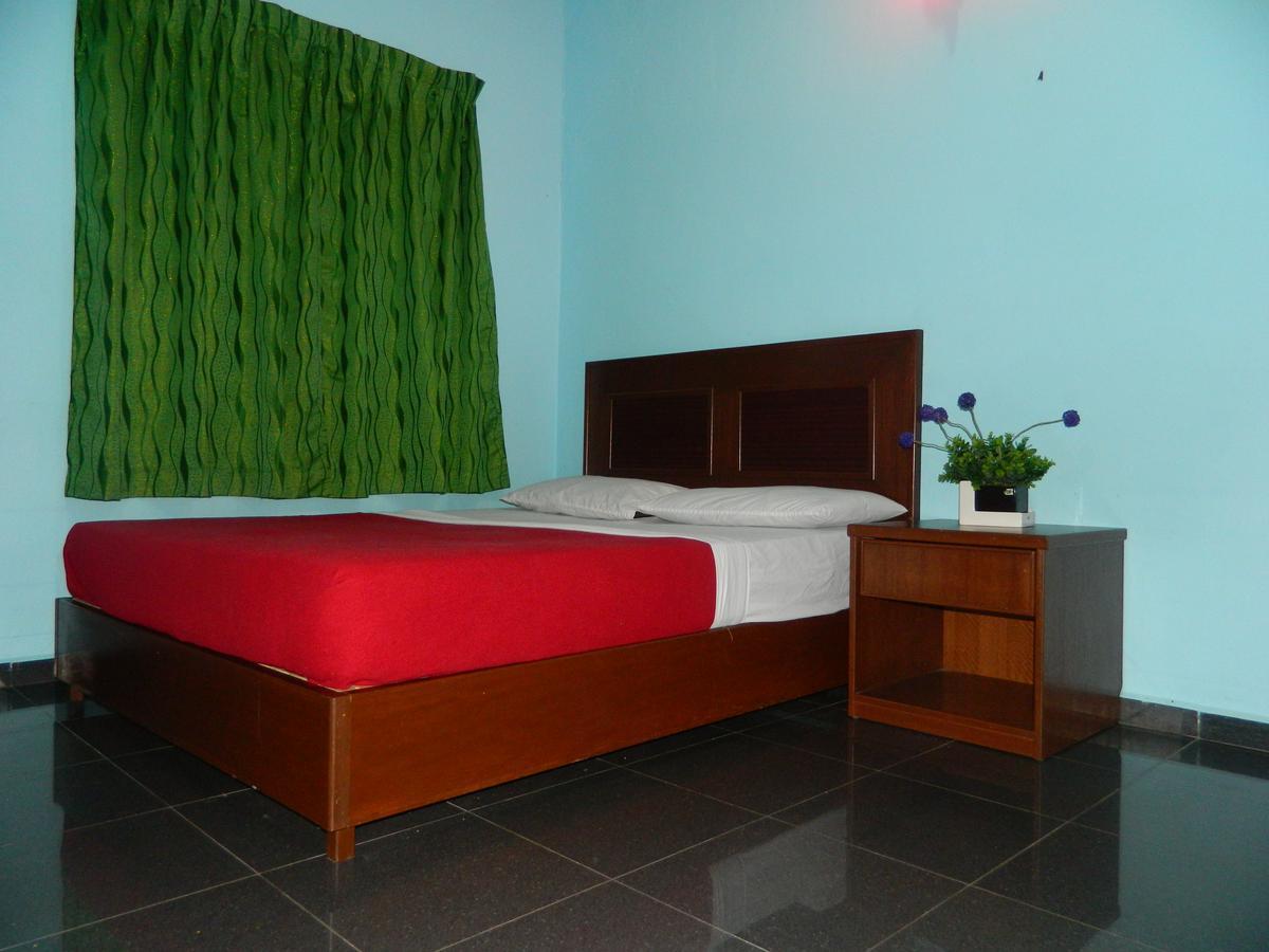 River Side Hotel Mersing Rom bilde